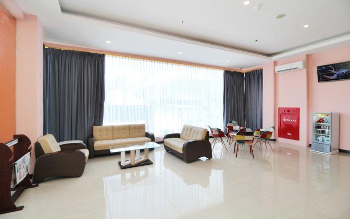 Hotel Royal Manado Esterno foto